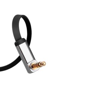 Cable plano de audio auxiliar Ugreen con miniconector de 3.5 mm